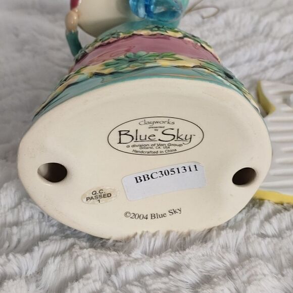 Blue Sky Clayworks December Queen 2pc. Figurine - Picture 9 of 12